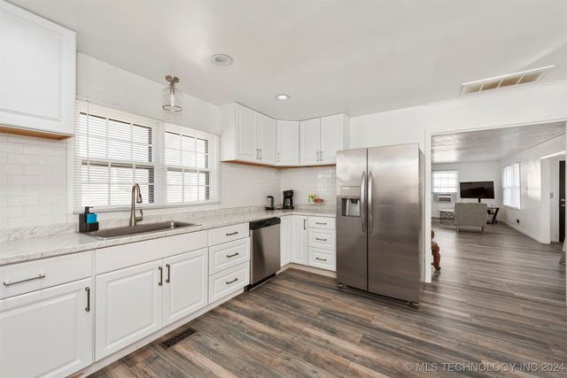 515 W Delaware Street, Tahlequah, OK 74464