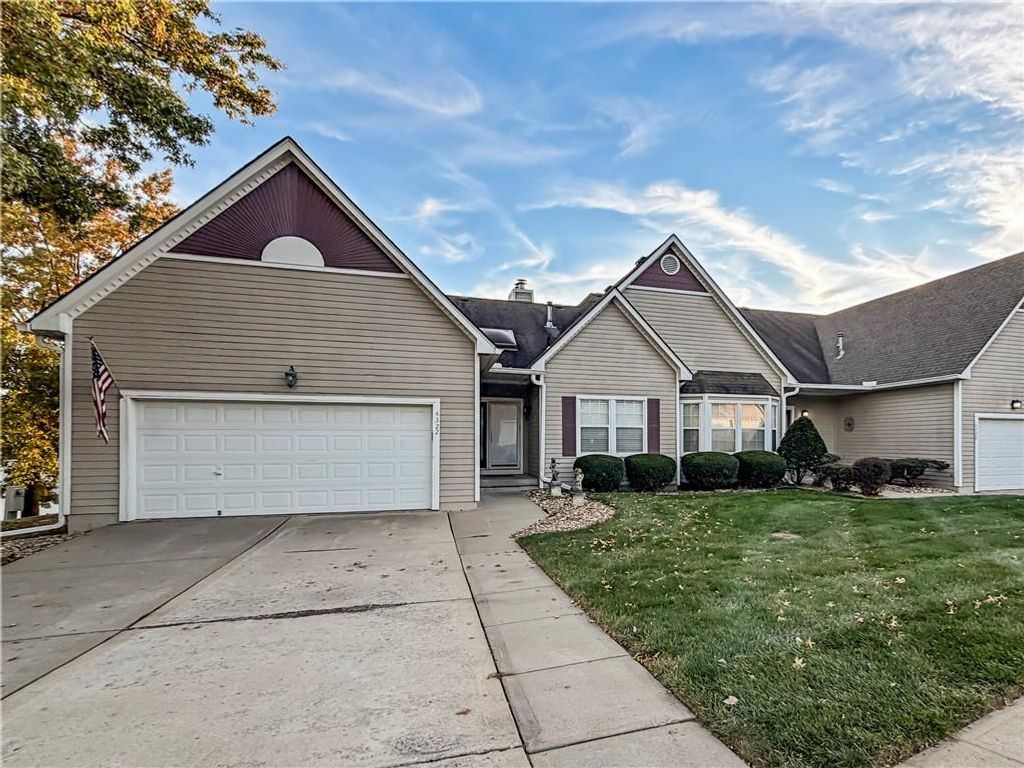 4322 S MILTON Drive, Independence, MO 64055