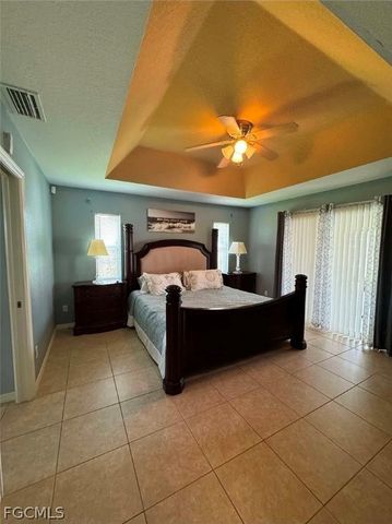 4134 SW 8th CT, Cape Coral, FL 33914