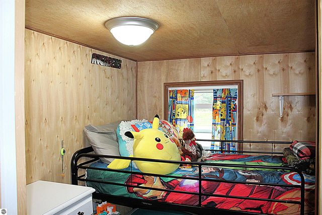 6064 US-31 S, Grawn, MI 49637