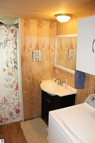 6064 US-31 S, Grawn, MI 49637