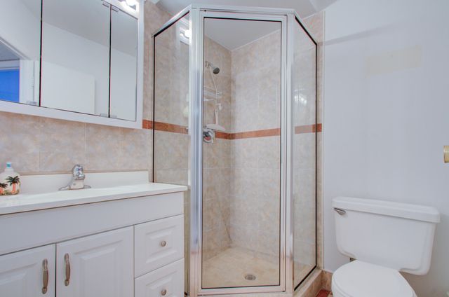 3500 NW 48th 615, Lauderdale Lakes, FL 33319