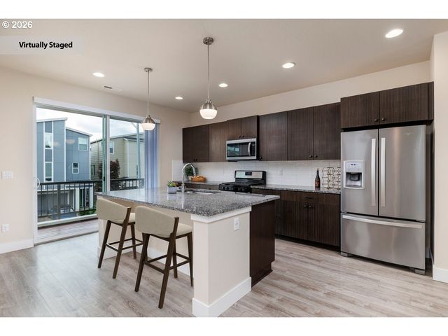 13169 Sw SAVANNAH Ln, Beaverton, OR 97005