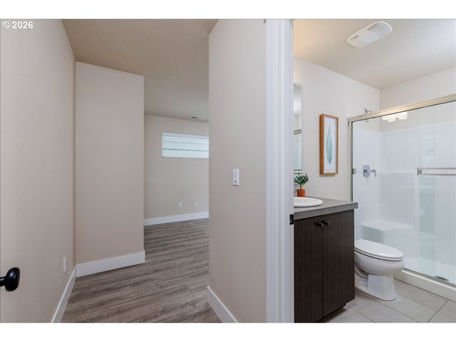 13169 Sw SAVANNAH Ln, Beaverton, OR 97005