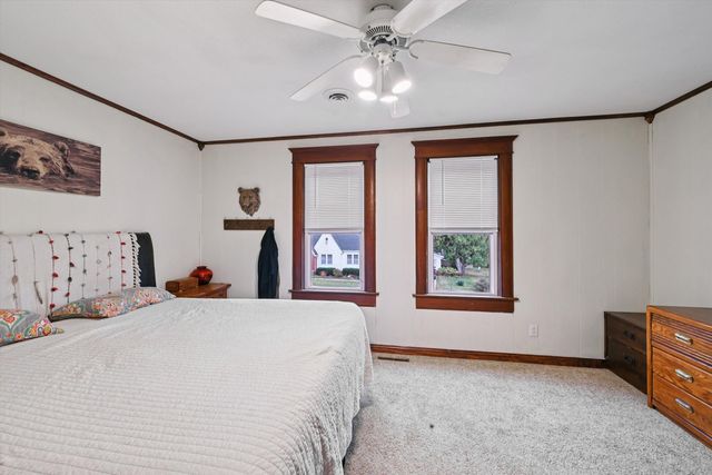 110 NE Division Street, Swisher, IA 52338