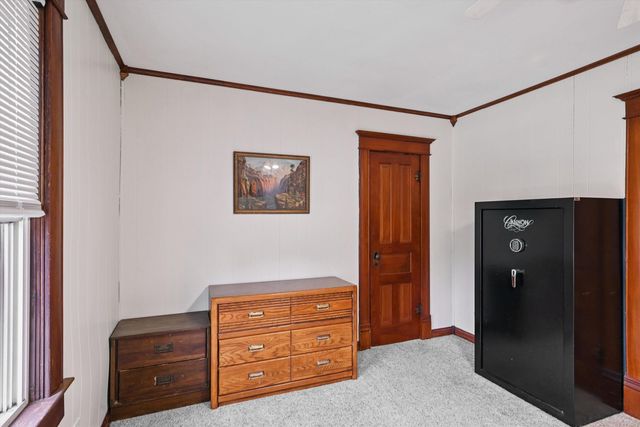 110 NE Division Street, Swisher, IA 52338