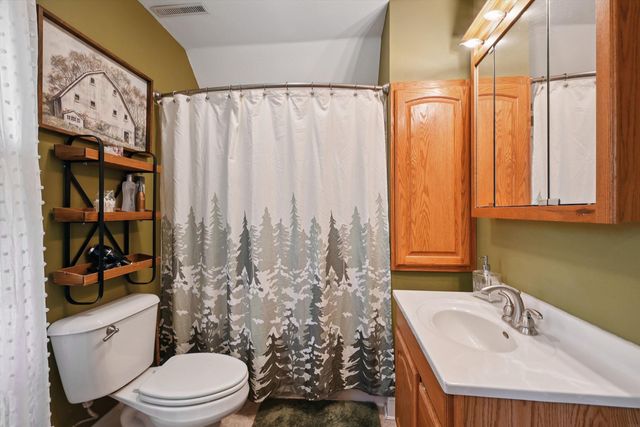 110 NE Division Street, Swisher, IA 52338