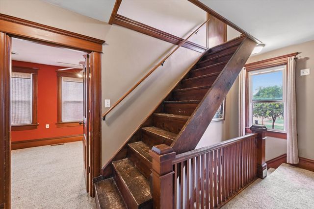 110 NE Division Street, Swisher, IA 52338