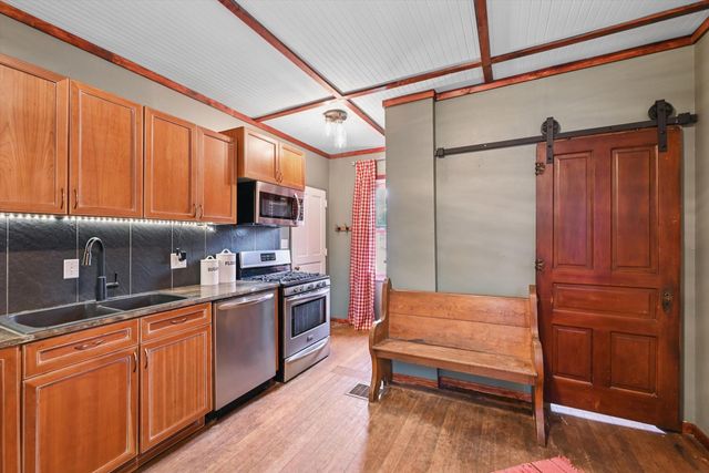 110 NE Division Street, Swisher, IA 52338