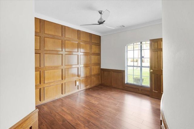 6710 Blue Hills Road, Houston, TX 77069