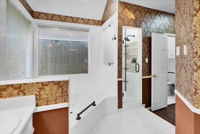 6710 Blue Hills Road, Houston, TX 77069