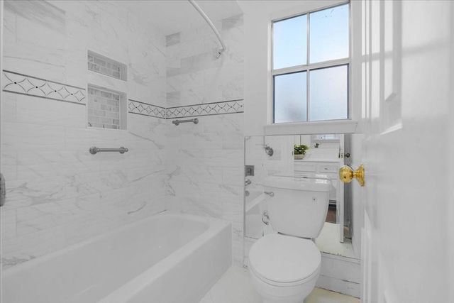 6710 Blue Hills Road, Houston, TX 77069