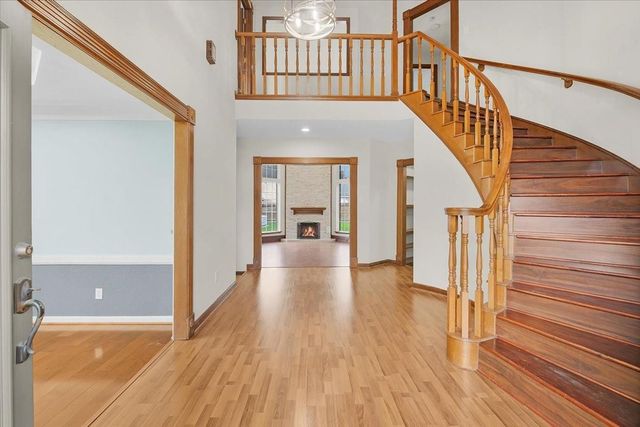 6710 Blue Hills Road, Houston, TX 77069