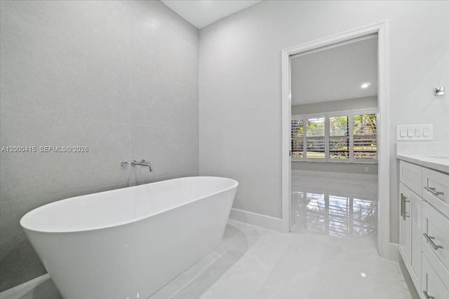 22665 Meridiana Drive, Boca Raton, FL 33433
