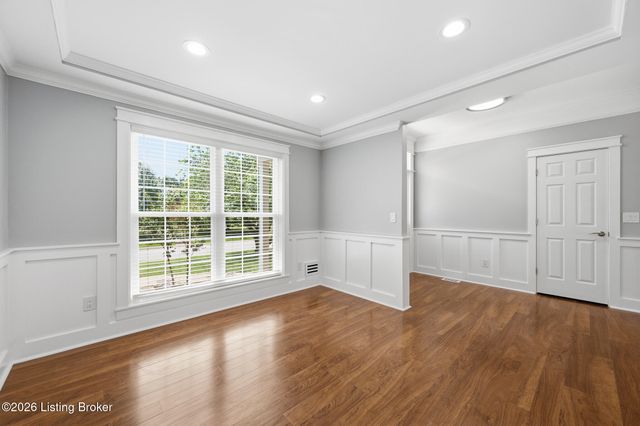 1409 Twin Ridge Rd, Louisville, KY 40242