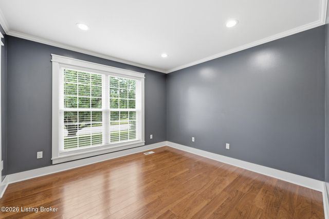 1409 Twin Ridge Rd, Louisville, KY 40242