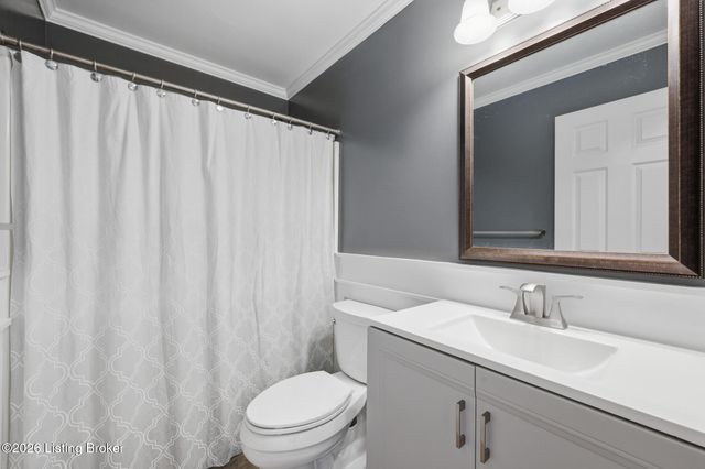 1409 Twin Ridge Rd, Louisville, KY 40242