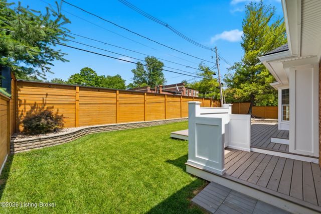 1409 Twin Ridge Rd, Louisville, KY 40242