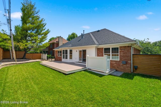 1409 Twin Ridge Rd, Louisville, KY 40242