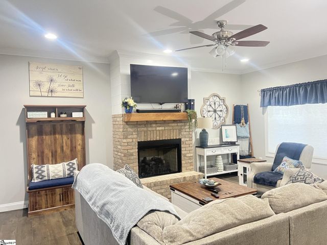153 Pendleton Street, Pickens, SC 29671