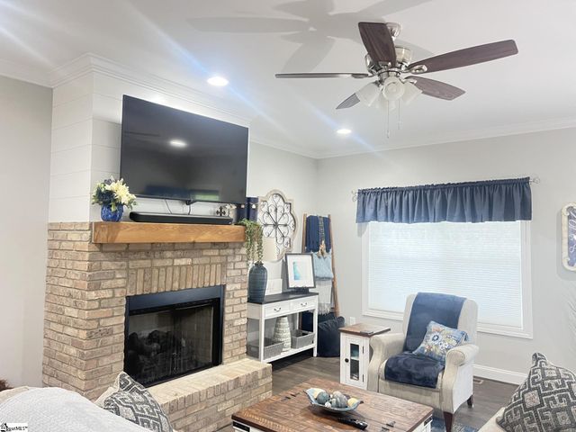 153 Pendleton Street, Pickens, SC 29671
