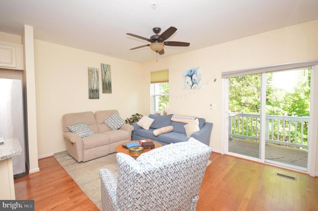 1571 RENATE DR, Woodbridge, VA 22192