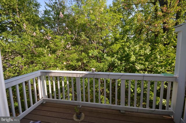 1571 RENATE DR, Woodbridge, VA 22192