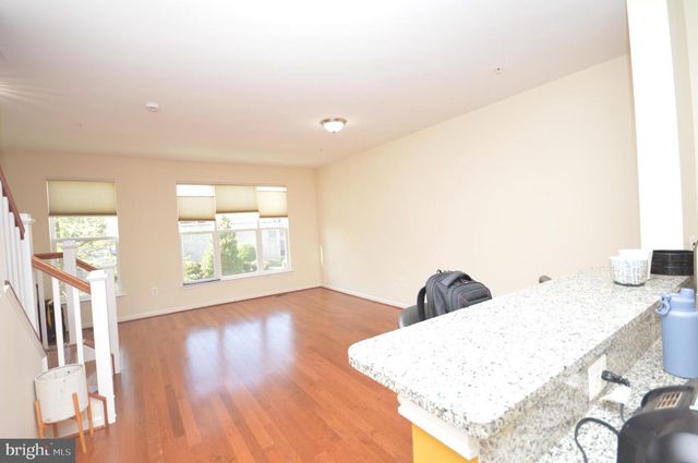 1571 RENATE DR, Woodbridge, VA 22192