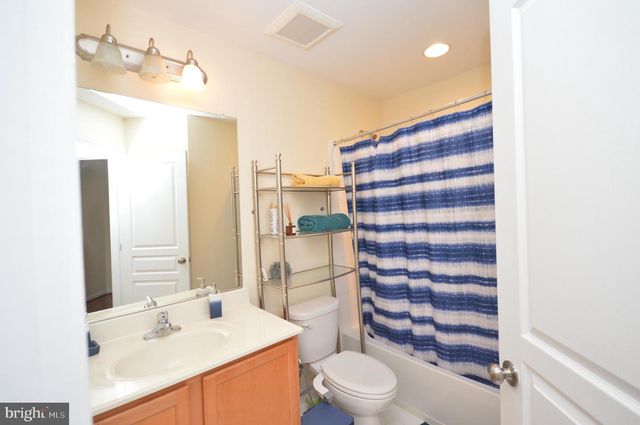 1571 RENATE DR, Woodbridge, VA 22192