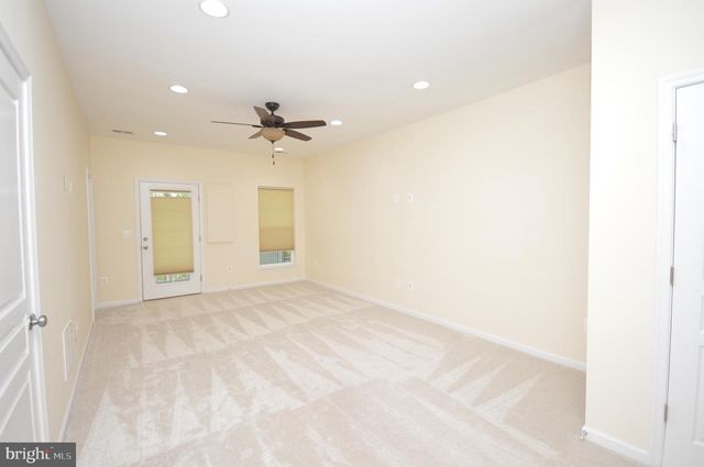 1571 RENATE DR, Woodbridge, VA 22192
