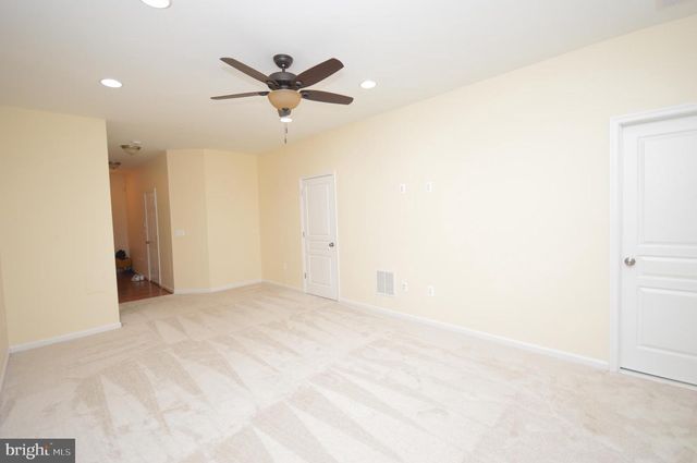 1571 RENATE DR, Woodbridge, VA 22192