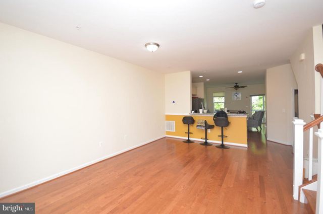 1571 RENATE DR, Woodbridge, VA 22192