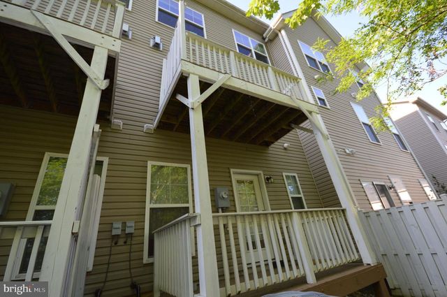 1571 RENATE DR, Woodbridge, VA 22192