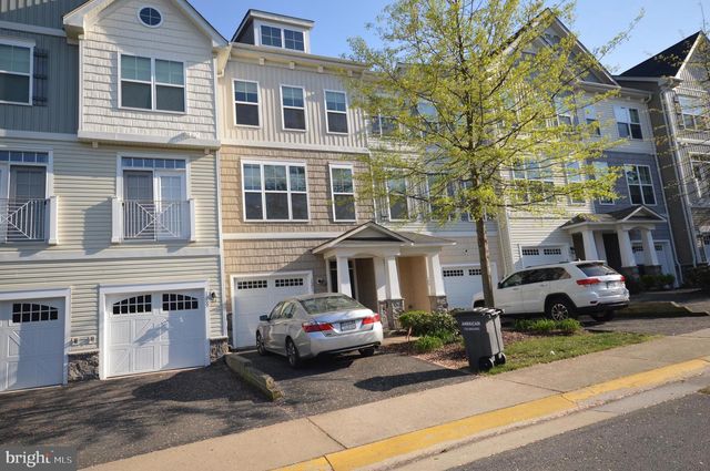 1571 RENATE DR, Woodbridge, VA 22192