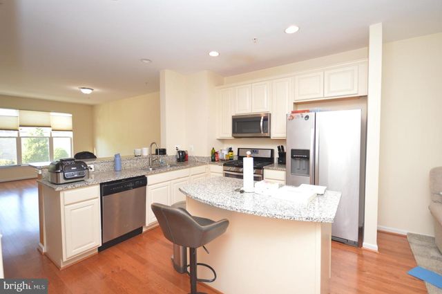 1571 RENATE DR, Woodbridge, VA 22192
