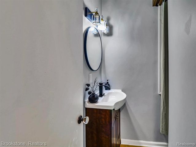 19741 Mahon Street, Southfield, MI 48075