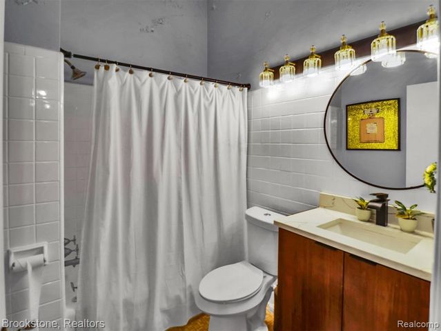 19741 Mahon Street, Southfield, MI 48075