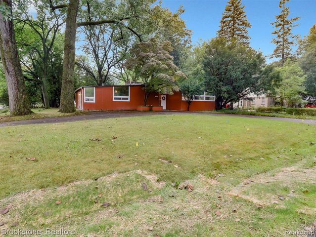 19741 Mahon Street, Southfield, MI 48075