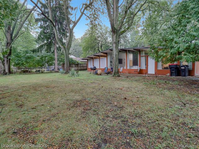 19741 Mahon Street, Southfield, MI 48075