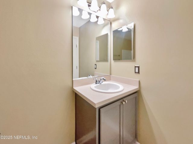 11661 PLEASANT CREEK Drive, Jacksonville, FL 32218