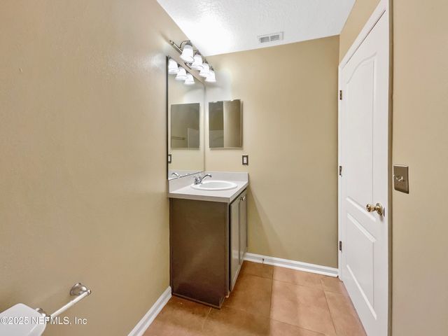 11661 PLEASANT CREEK Drive, Jacksonville, FL 32218