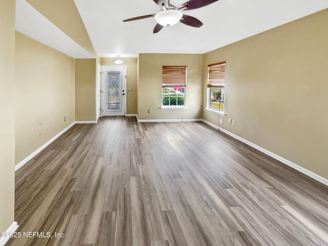 11661 PLEASANT CREEK Drive, Jacksonville, FL 32218