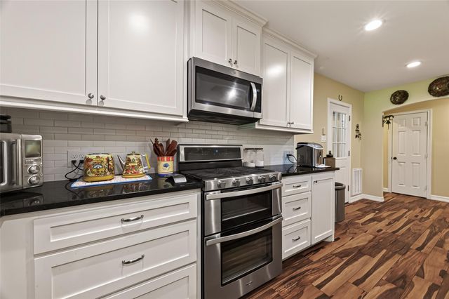 5606 Highland Road, Santa Fe, TX 77517
