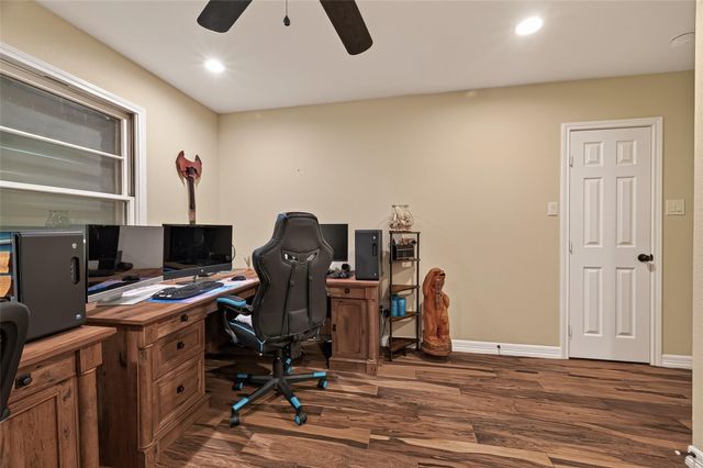 5606 Highland Road, Santa Fe, TX 77517