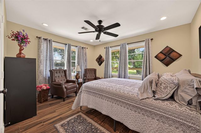 5606 Highland Road, Santa Fe, TX 77517