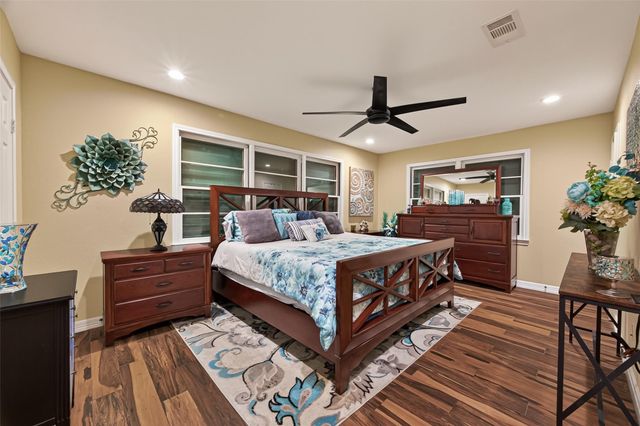 5606 Highland Road, Santa Fe, TX 77517