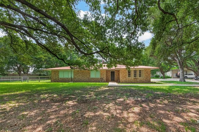 5606 Highland Road, Santa Fe, TX 77517