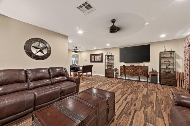 5606 Highland Road, Santa Fe, TX 77517