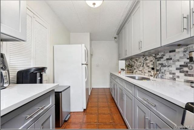 1085 Warburton Avenue 120, Yonkers, NY 10701