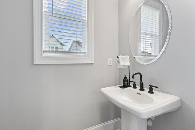 2018 Cobblestone Way, Atlanta, GA 30318